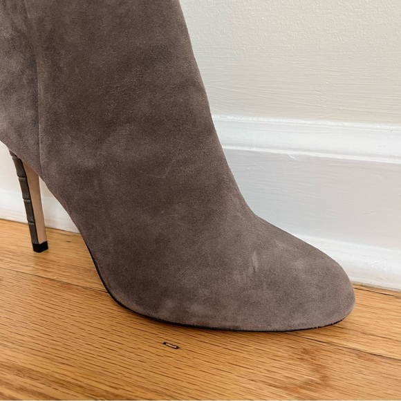 Sam Edelman Kourtney Gray Leather Suede Crocodile Heel Ankle Boots Size 8M - Picture 4 of 15